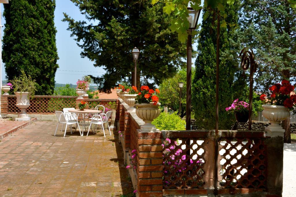 Villa Bonaccorso - Antica E Maestosa Villa Con Piscina Ai Piedi Dell'Etna Viagrande Δωμάτιο φωτογραφία
